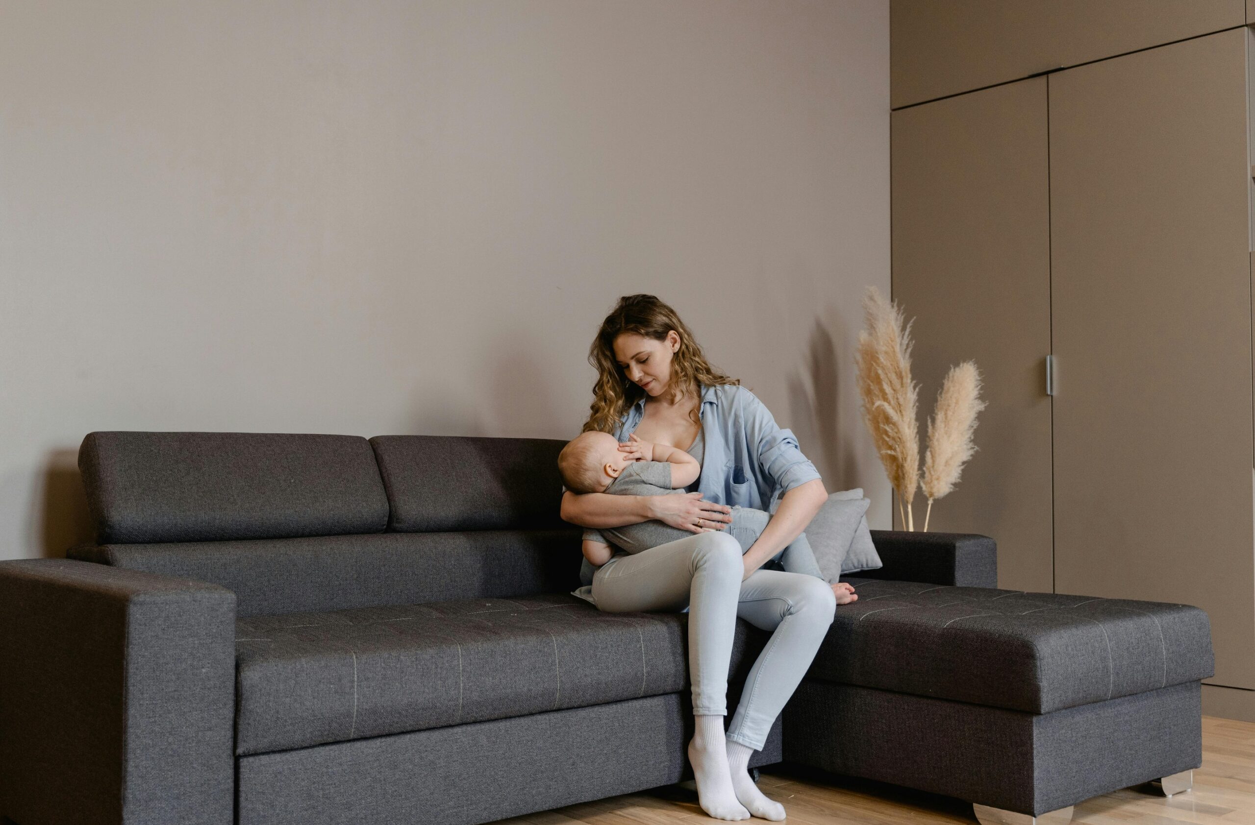 Read more about the article Is Nipple Discharge Normal If You’re Not Pregnant or Breastfeeding?